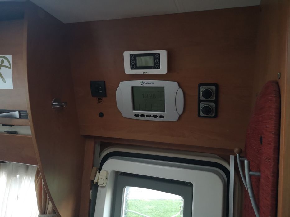 Vendo Autocarava integral de cama central