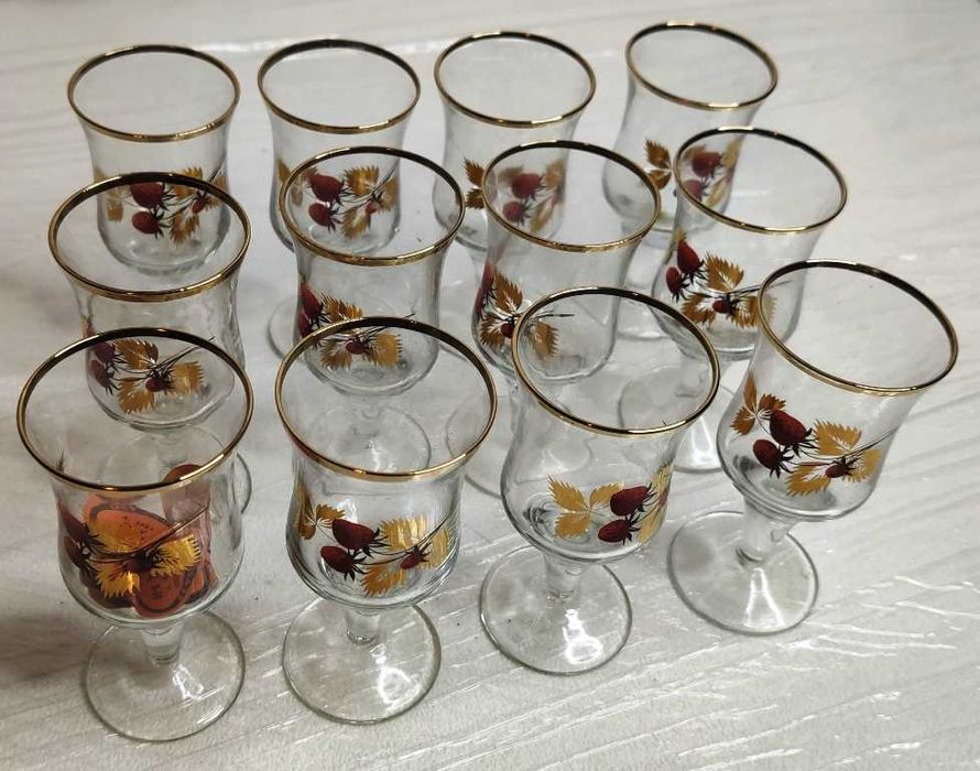 Набор рюмок для ликера из чешского стекла, с позолотой (12 шт.)