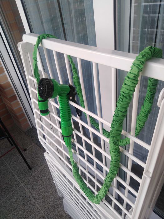 Mangueira Verde Com Pistola vários modos Flexível 2 Metros