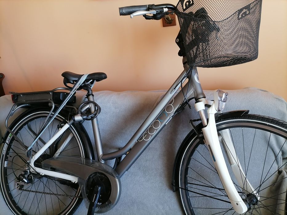 Rower elektryczny  damski w idealnym stanie Cortina Ecomo
