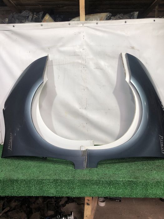 Передні крила крило Citroen Picasso c4 цітроен пікассо оригінал