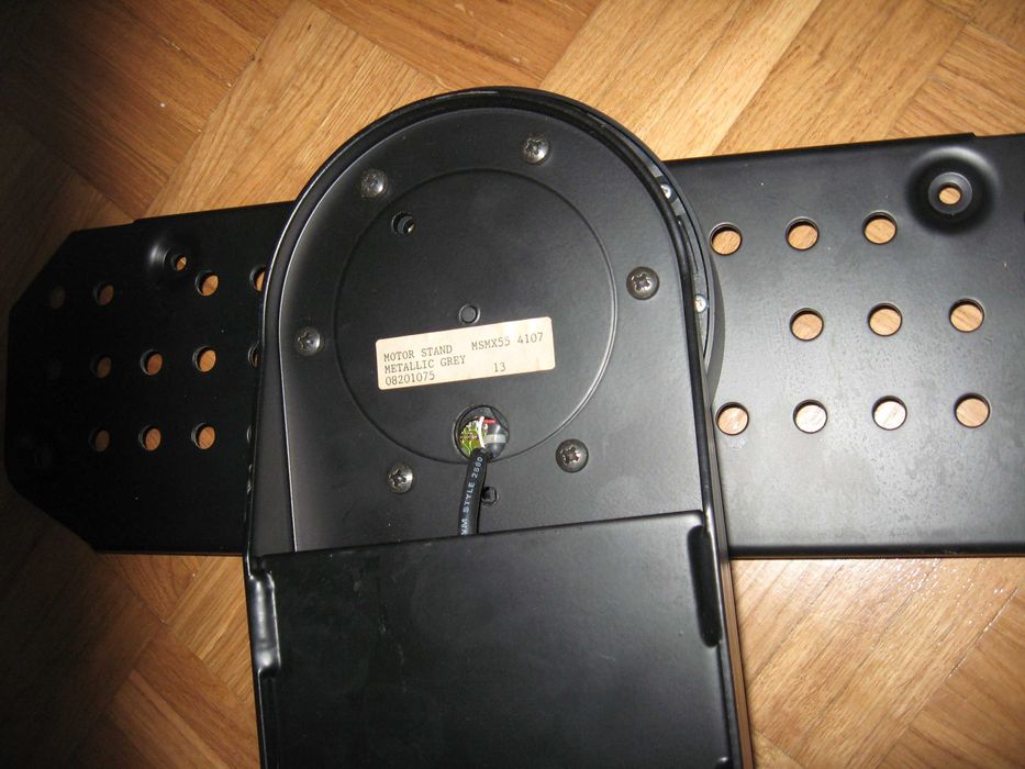 Suporte de Chão  para Bang & Olufsen Beovision.