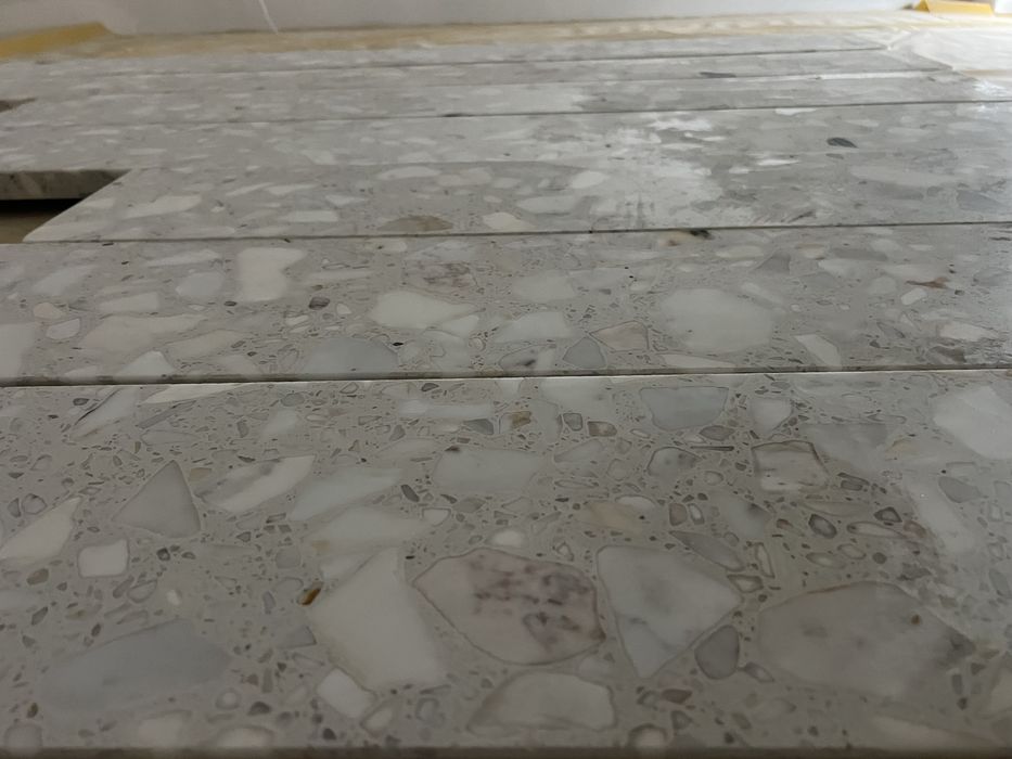 Parapety z agromarmuru