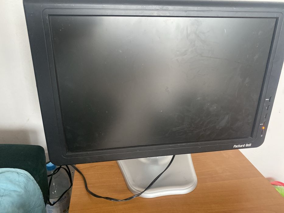 Packard bell monitor 19 cali stan bdb