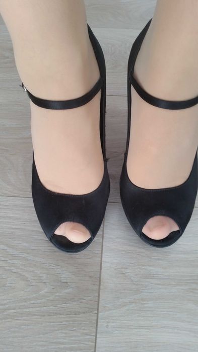 Buty damskie na platformie