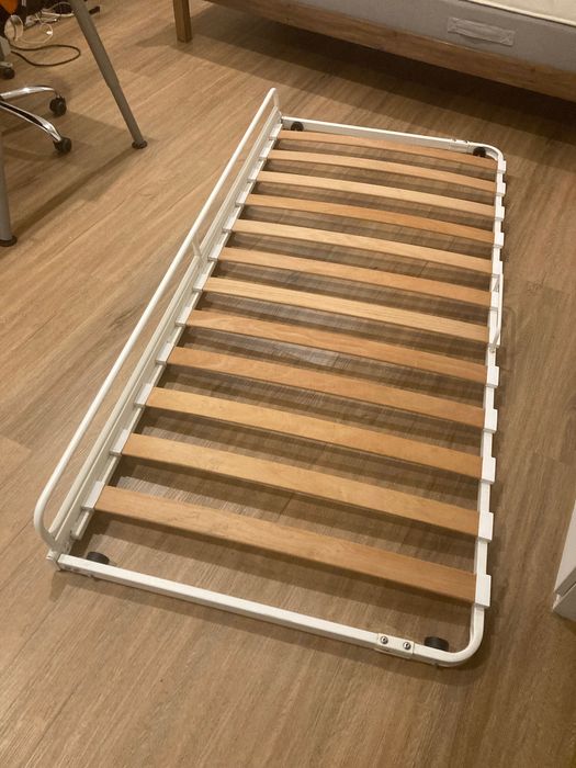 Estrado Cama em formato Gaveta