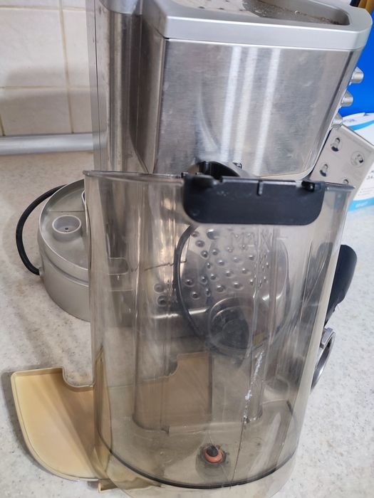 Кофеварка delonghi