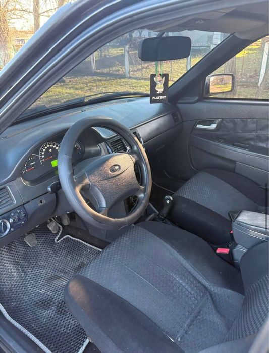 Продам авто Приора 2008