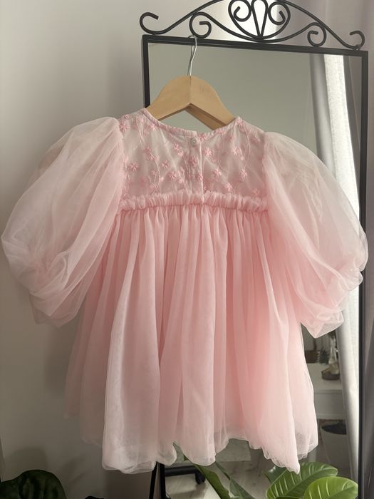 Сукня на дівчинку 3-4 років