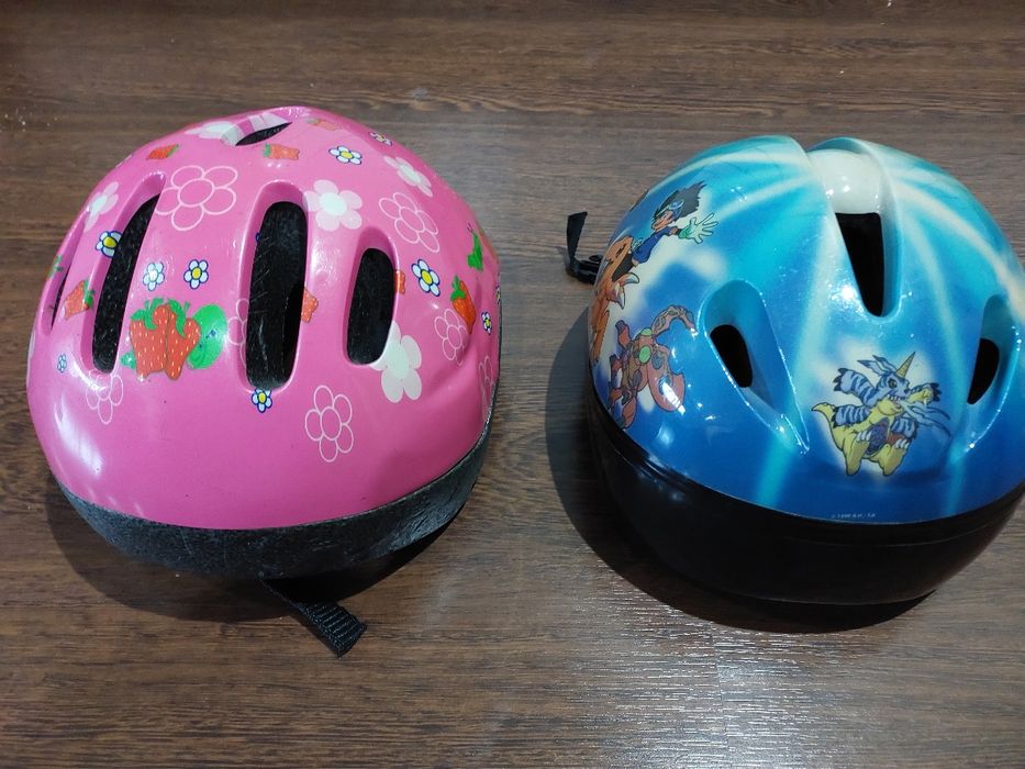 2 Capacetes criança tam S