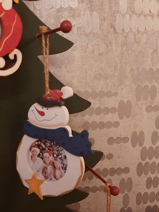 Árvore de Natal com 6 mini molduras NOVA.