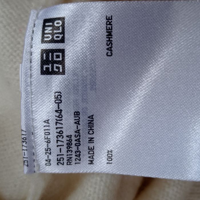 Светр  Uniqlo кашемір M