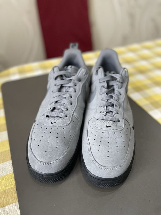 Кросівки чоловічі Nike Air Force 1 Low Jewel Suede Grey HQ3827-001