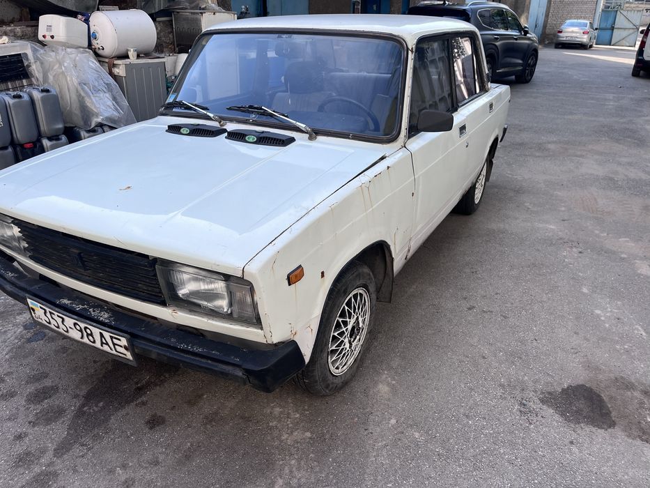Продам ваз 2105