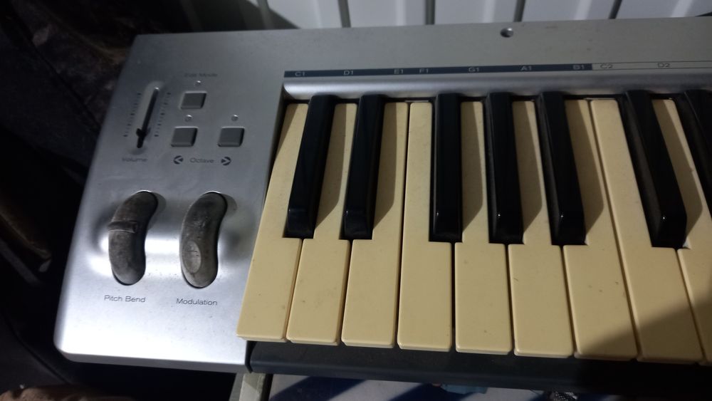 M-Audio KeyRig 49 controlador MIDI USB de 49 teclas