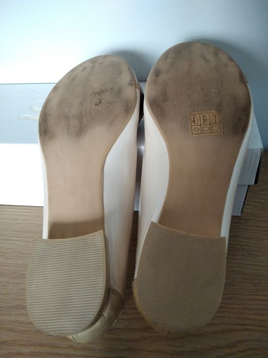 Beżowe baleriny Len Art