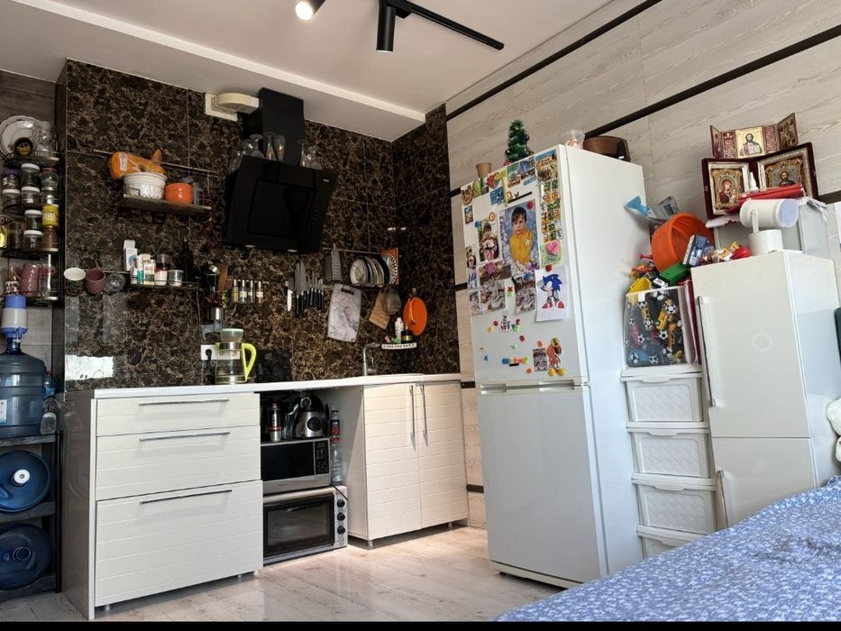 Продам 1 кім квартиру! ЖК Метрополія , метро Вирлиця 3 хвилини пішки!