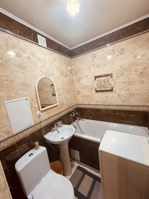 Квартира в центрі, подобово. Опалюється цілодобово