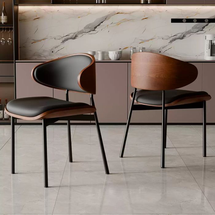 Cadeira e Mesa , quase novas