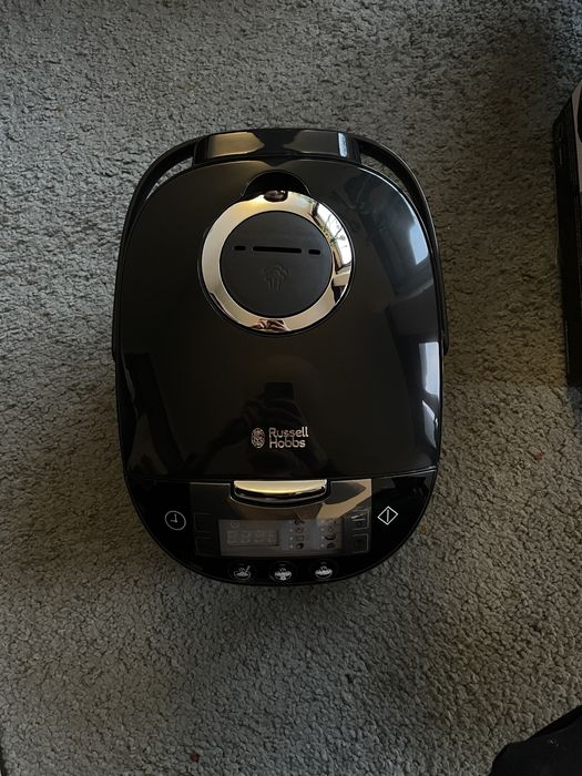 Russel Hobbs Multi Cooker. *Novo, nunca usado!*