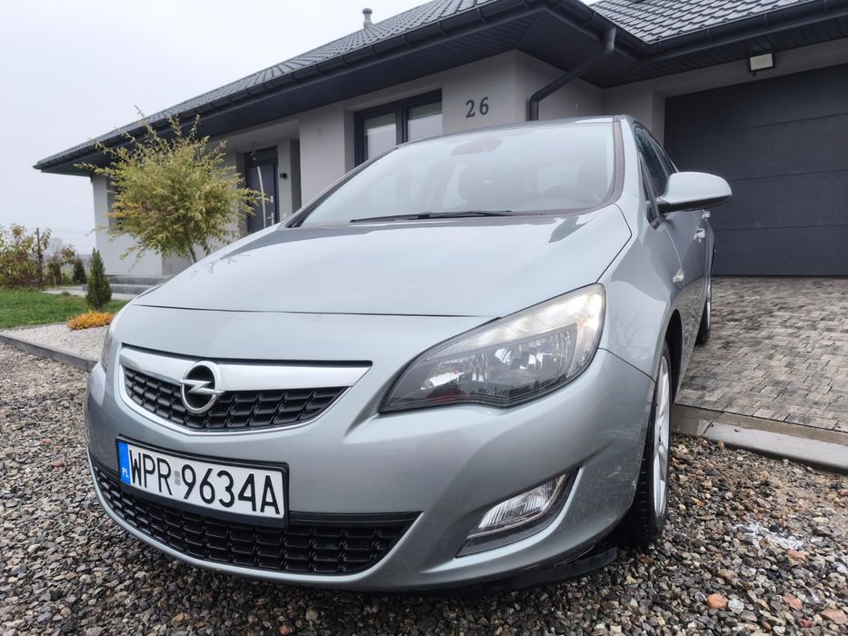 Opel astra J 1.7 CDTI. Bogate wyposażenie