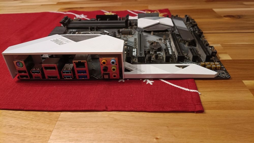 Intel core i7 9700K + płyta Prime Z390 series