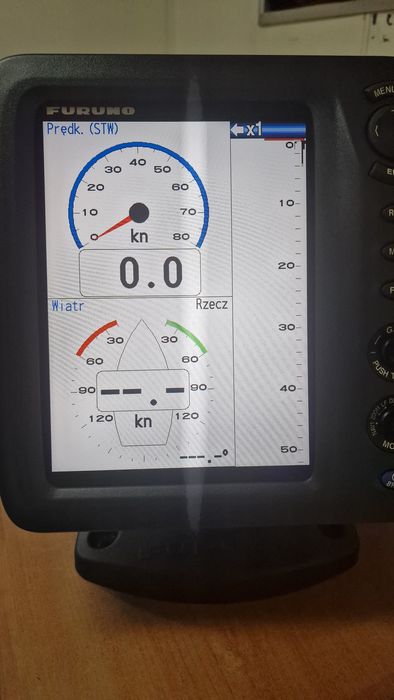 FURUNO fish finder fcv-588