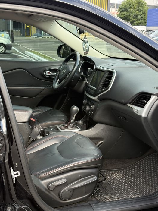 Jeep Cherokee trailhawk 2015
