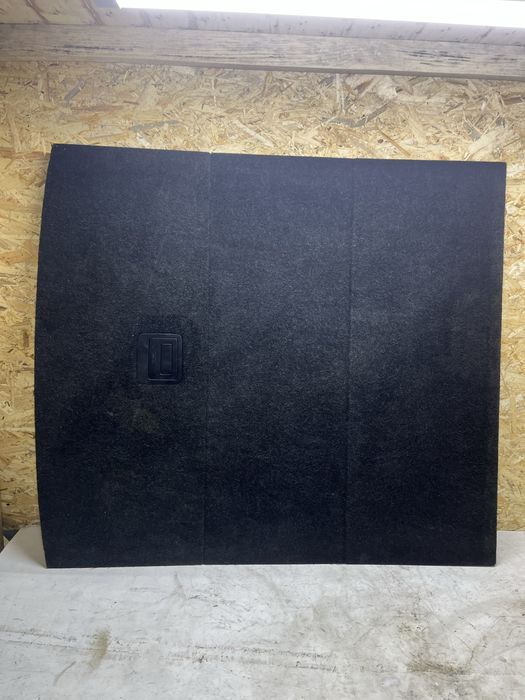 Полка багажника VAG