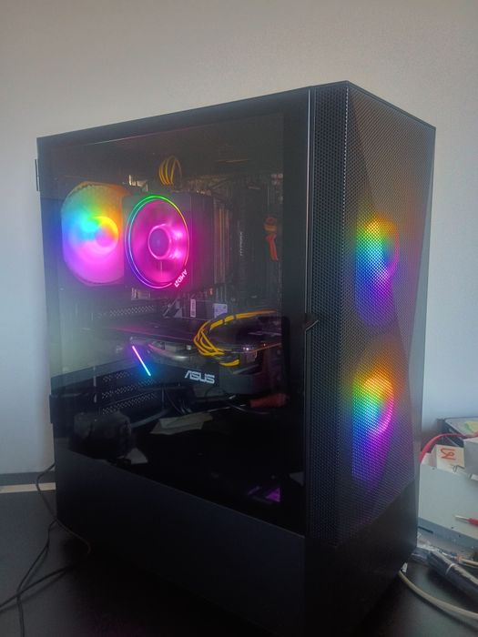 Gracz RYZEN 5 5500, RX 5500XT 8GB, 16GB ram, SSD NVME, 550W