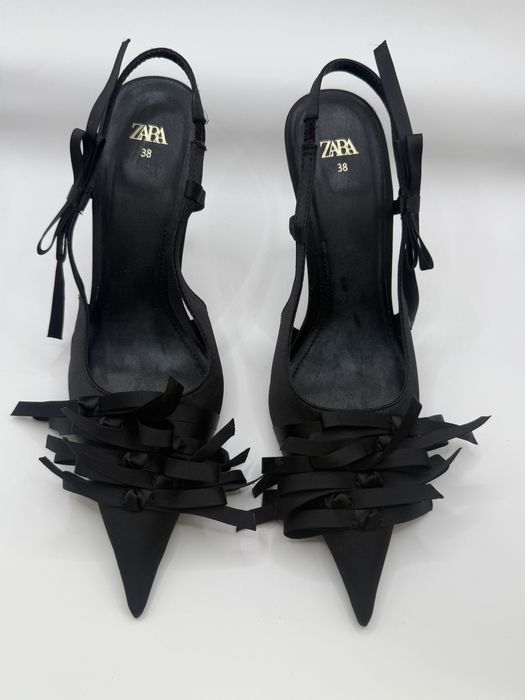 Zara czarne szpilki z kokardkami 38