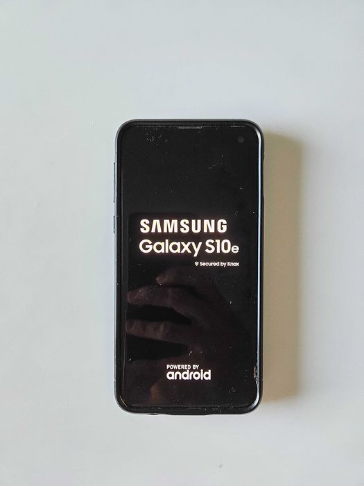 Smartphone Samsung S10e sprawny plus gratisy