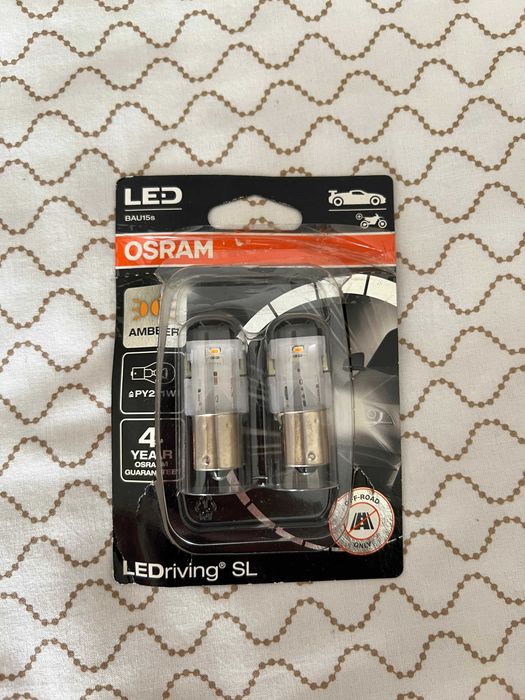 Luzes OSRAM bau15s Laranjas