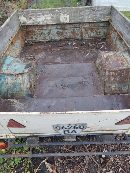 Прицеп автомобільний