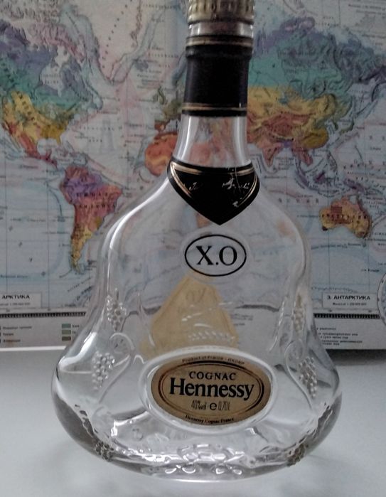 Пляшка (бутилка) з під кон*яка Hennessy (пуста)