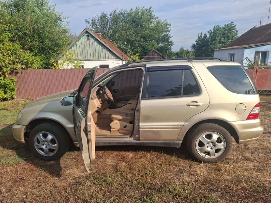 Mercedes-Benz ml270