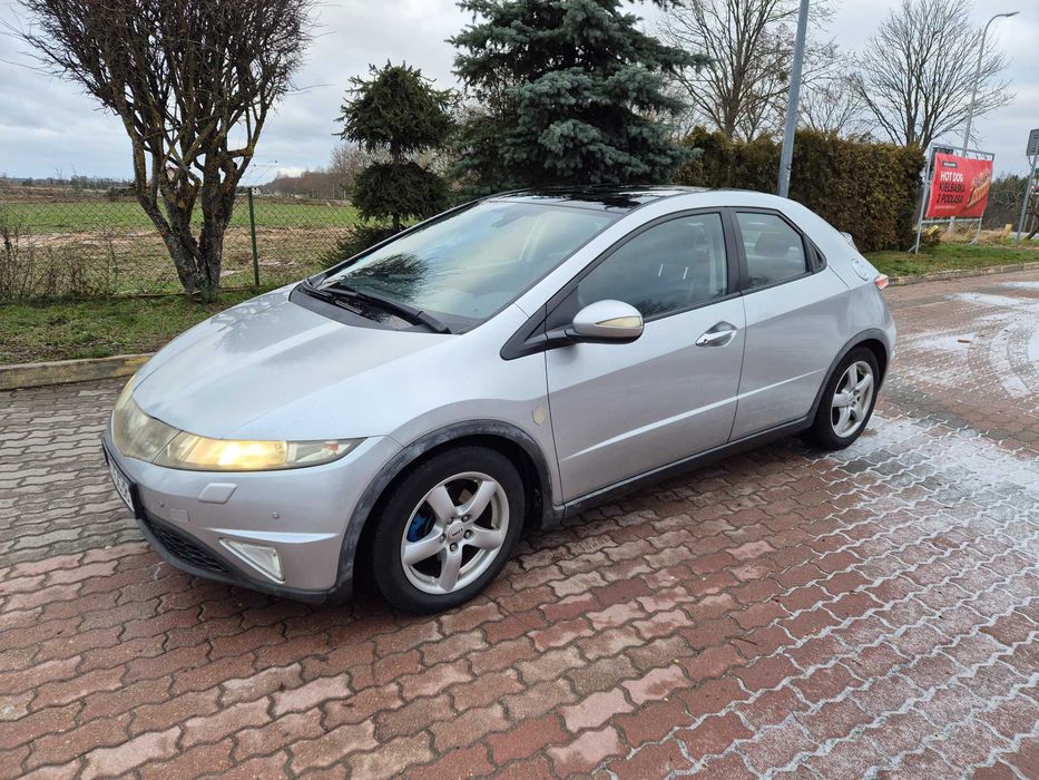 Honda Civic VIII Hatchback 2009 1.8 i-VTEC Automatic Executive