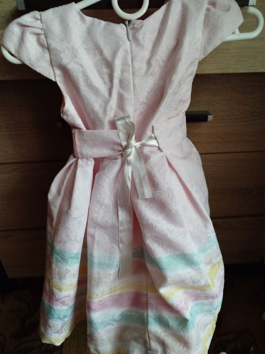 Віддам плаття розмір 92