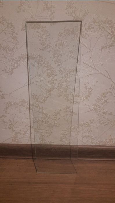 Полки для холодильника. Стекла каленные 1.83×32×6см  Уплотнитнитель