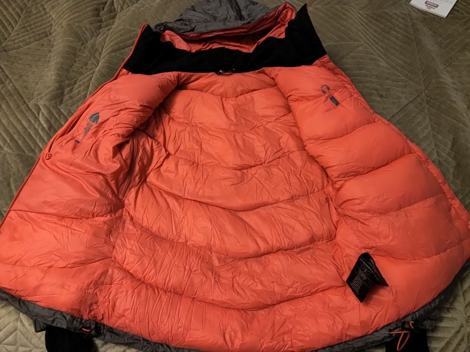 Kurtka puchowa damska ocieplana odblaskową bergans
