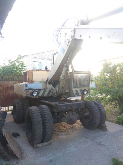 Екскаватор Warynski k406