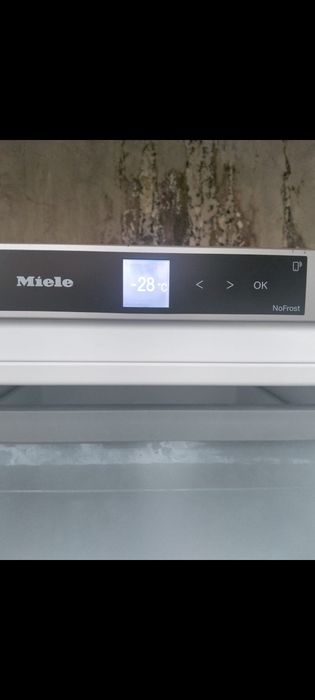 Arca congeladora Miele em inox