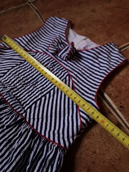 Наши платья Mayoral,Benetton 122/128 рост, в отличном состоянии
