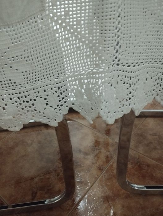 Toalha de mesa de crochê