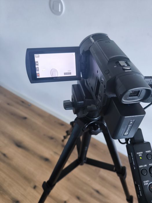 Câmara Sony FDR-AX 53 4K + Tripé Sony VCT-VPR1