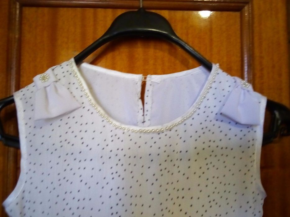 Платье нарядное 6-8 лет