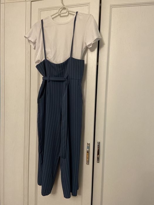 Zestaw T-shirt i niebieski kombinezon w paski, z Tajlandii