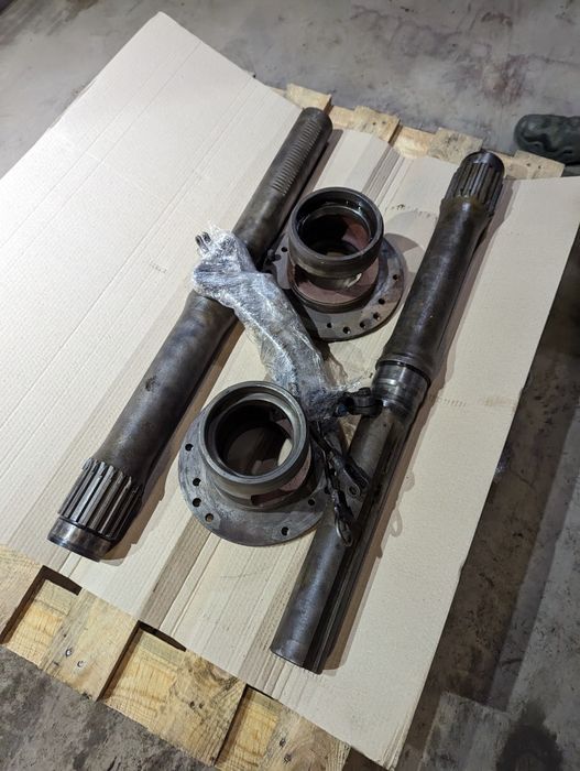 Полуось / Чулок / Полоось МтЗ 50 80 82 892 1025 ПІВВІСЬ Моста МТЗ