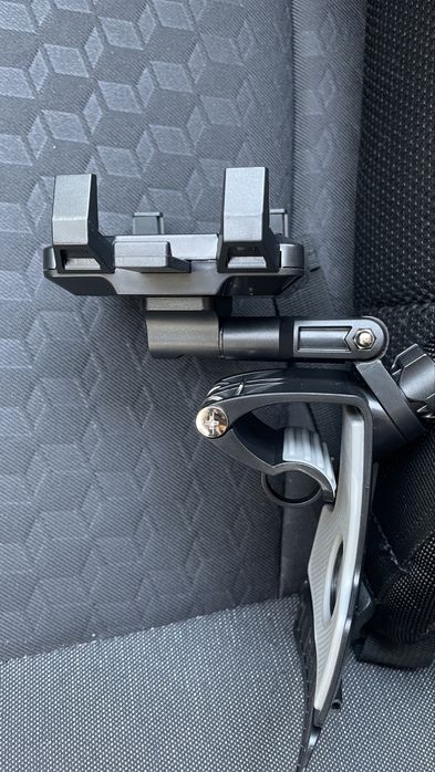 Uchwyt na telefon z klipsem