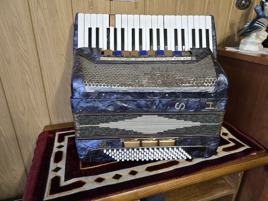 Akordeon Delicja 96bas cztery chóry na części kompletna